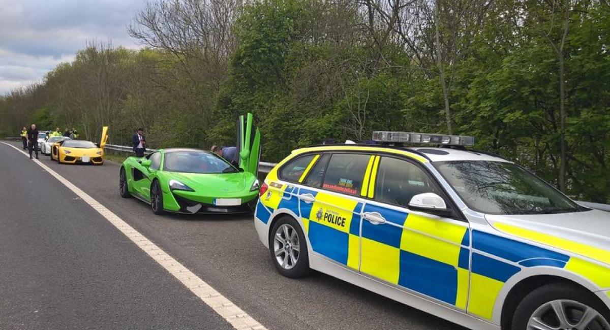 Τους πήραν τα supercar για αντικοινωνική συμπεριφορά